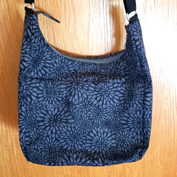 Baggallini Gray Black Floral Hobo Bag with Pink Lining - Picture 5 of 8